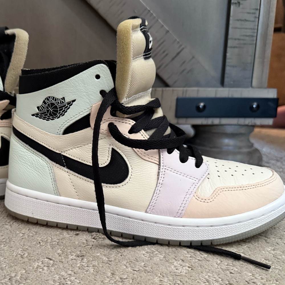 Wmns Air Jordan 1 High Zoom Comfort 'Easter'
